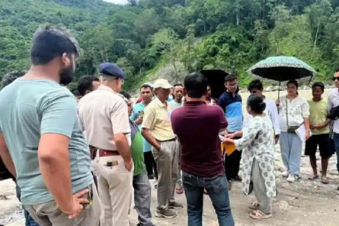 Members of the team formed for the resurvey at Teesta Bazar on Monday. The Telegraph
