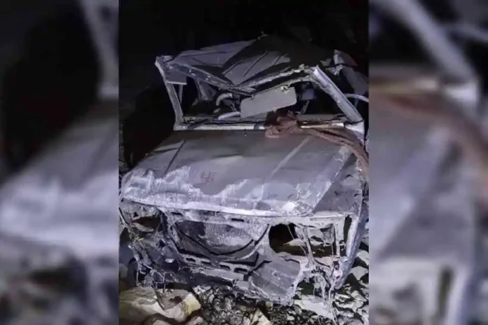 The mangled SUV pulled out of the gorge in Bhuichaly, Kalimpong, on NH10. /The Telegraph