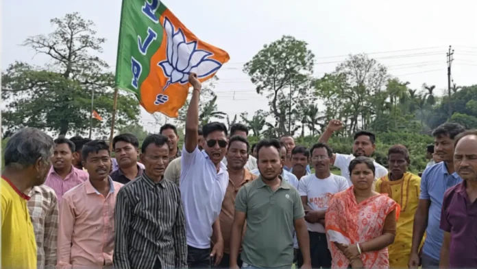 BJP workers stage protest in Rajganj, demanding a change of candidate and raising slogans against the party’s selection decision. Thursday, 26 March 2026.