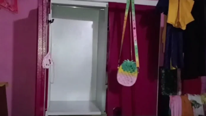 Police investigate at the residence in Siliguri’s Khudiram Pally area where cash and gold jewellery worth lakhs were allegedly stolen. Wednesday, 13 May 2026.