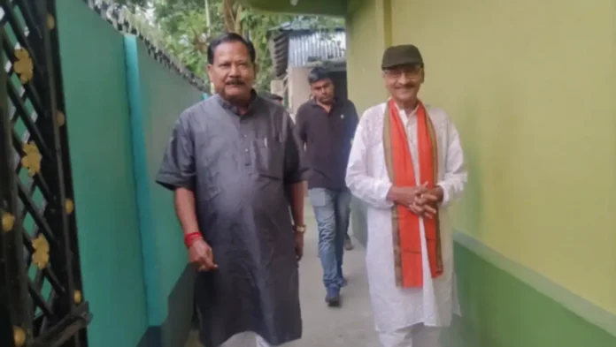 Rajganj MLA Dinesh Sarkar meets former MLA Khageswar Roy at his residence and enquires about his health. Saturday, 30 May 2026.
